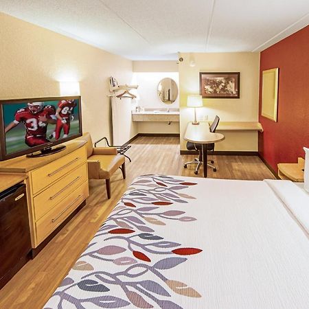 Red Roof Inn Erie - I-90 Kearsarge Exterior photo